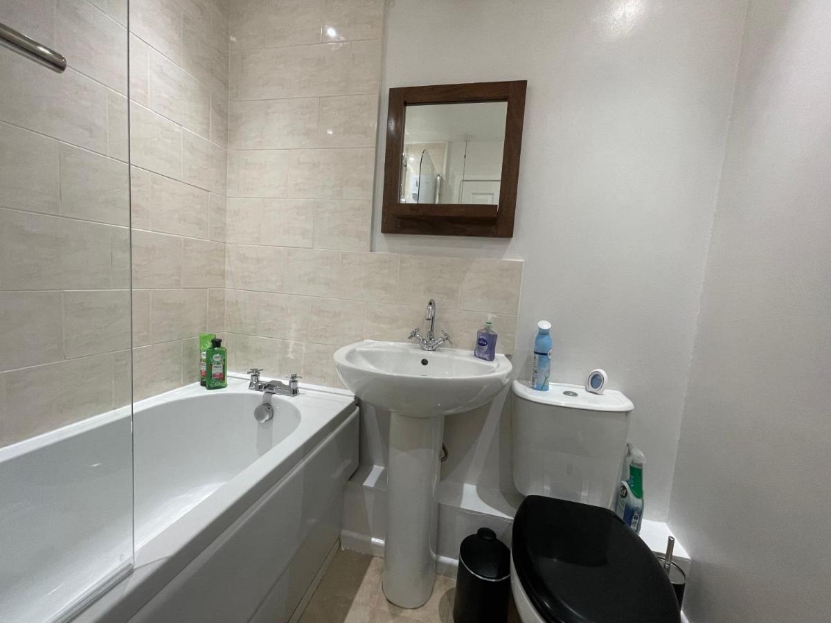 Modern 1 Bed Ground Floor Apartment Dartford Exterior photo